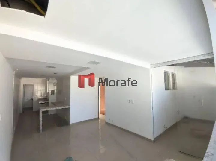 Casa com 2 Quartos e 2 banheiros - Foto 2