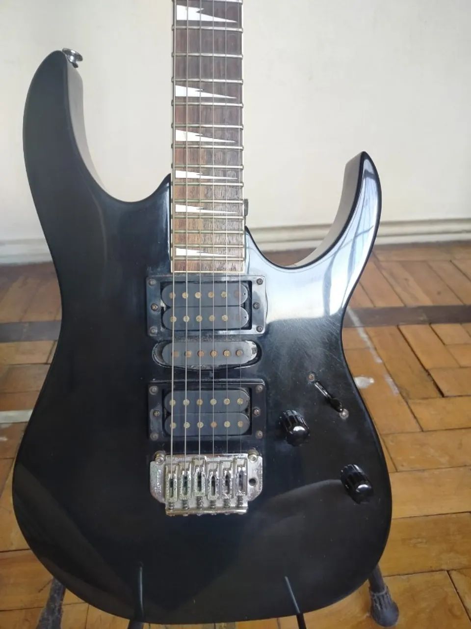 Guitarra Ibanez Gio Soloist Black Knight - Foto 2