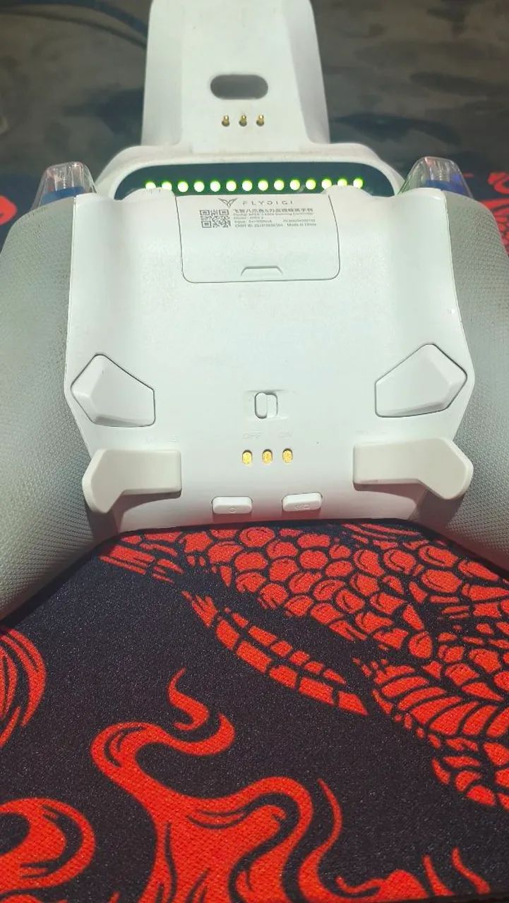 Controle Apex 5 flydigi Pc com 6 botões extras e turbo  - Foto 5