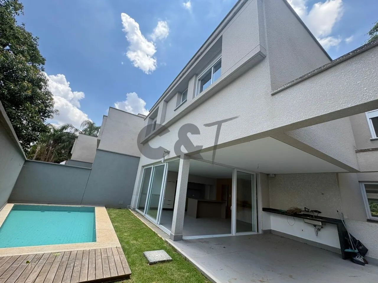 Casa de Condomínio (4 Dormitórios/ Suítes) ) à venda e para alugar Jardim dos Estados - SP 1