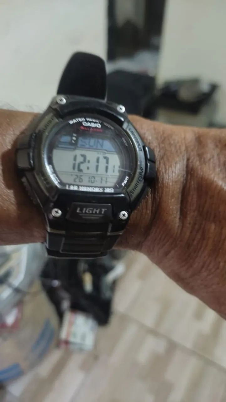 Vendo um relógio casio solar funcionando perfeitamente 