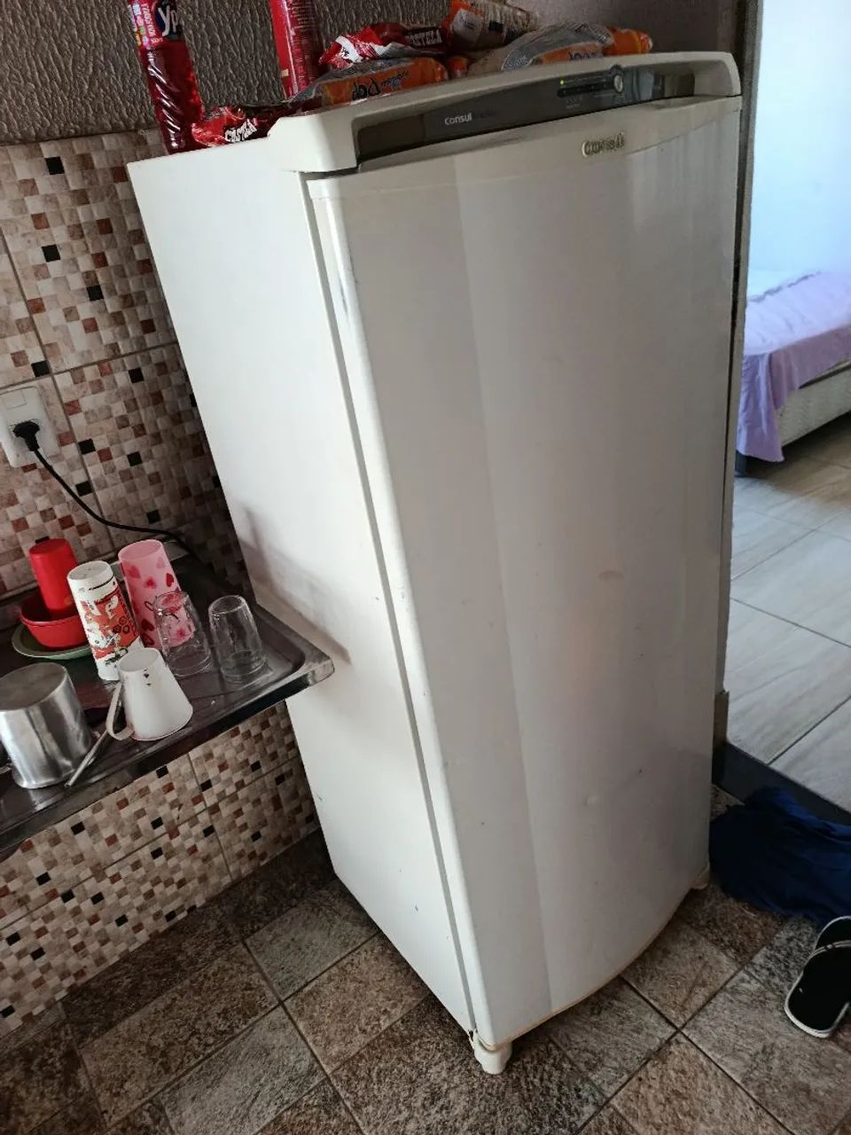 CAMA DE CASAL, GELADEIRA E SOFÁ! - Foto 2