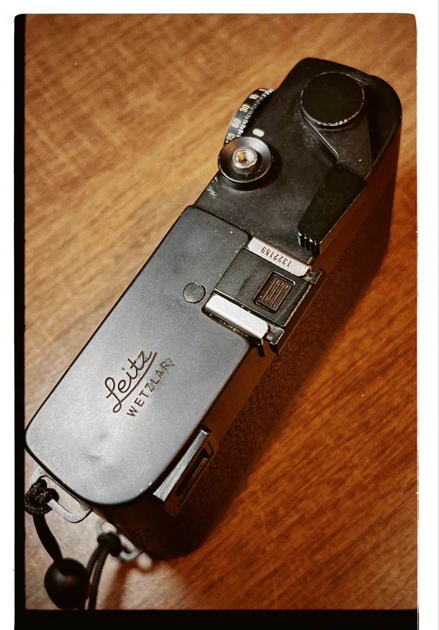 Câmera analógica Leitz Leica CL com fotômetro - Foto 2