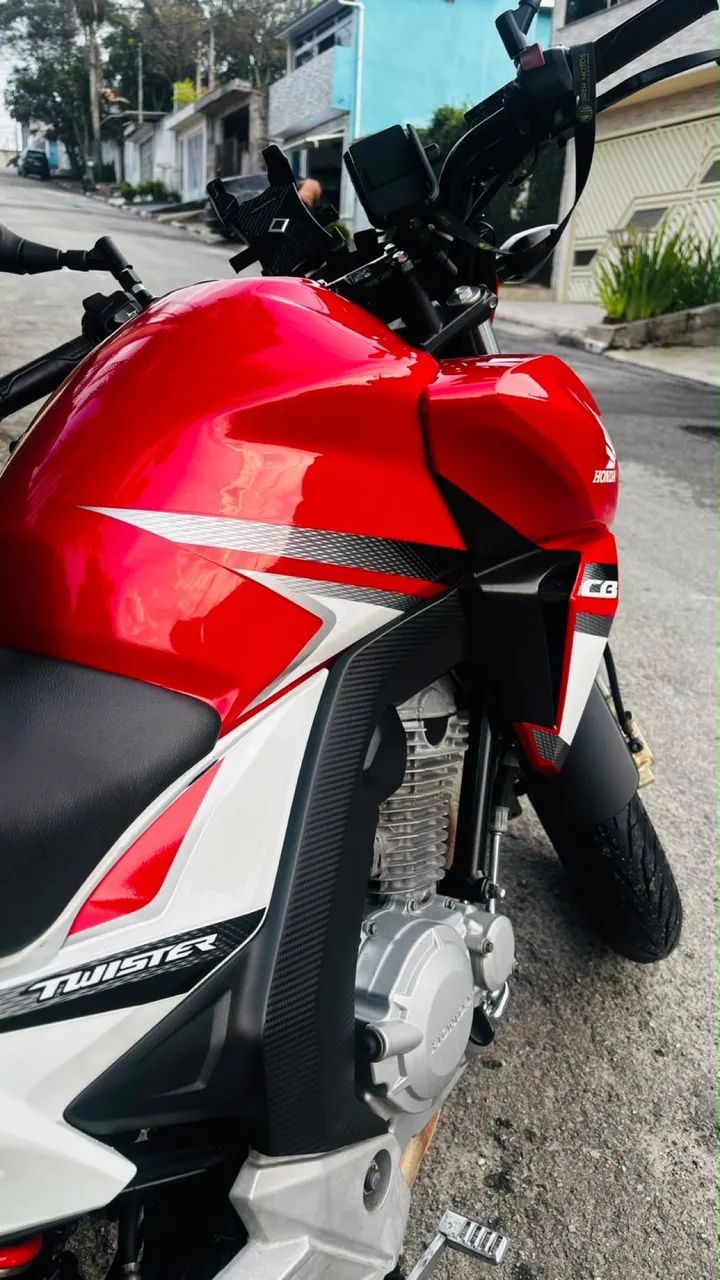 HONDA CB TWISTER 250 - 2017 - Foto 2