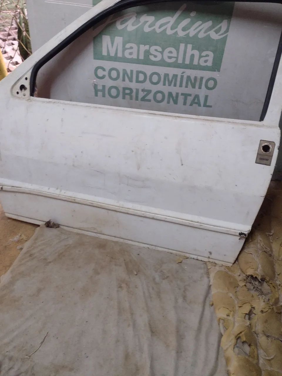 Uno Porta lado esquerdo Original e do Uno Quadrado 2 portas só pintar da cor