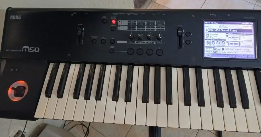 Teclado KORG M50  - Foto 5