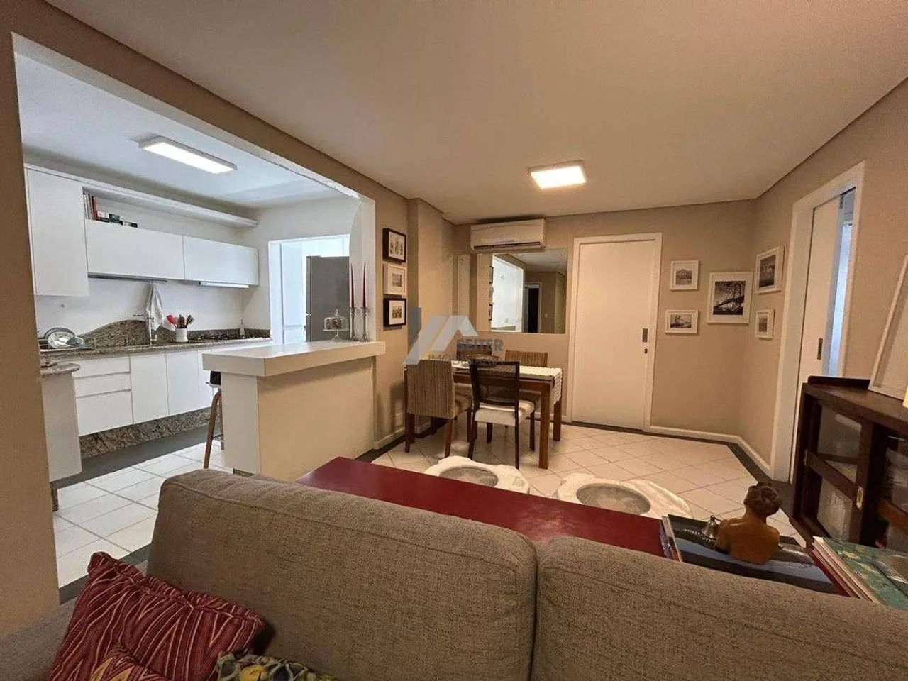 Apartamento com 3 dormitórios para a venda no Itacorubi