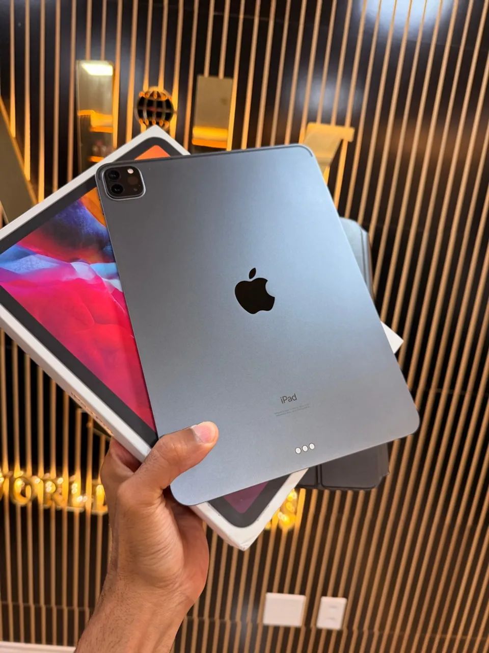 IPAD PRO - 256GB - C/ KEYBOARD APPLE  - Foto 5