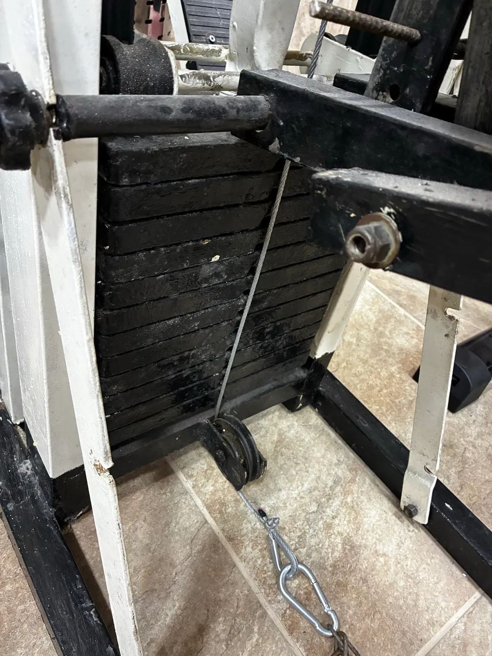 Aparelho de musculação multifuncional. - Foto 3