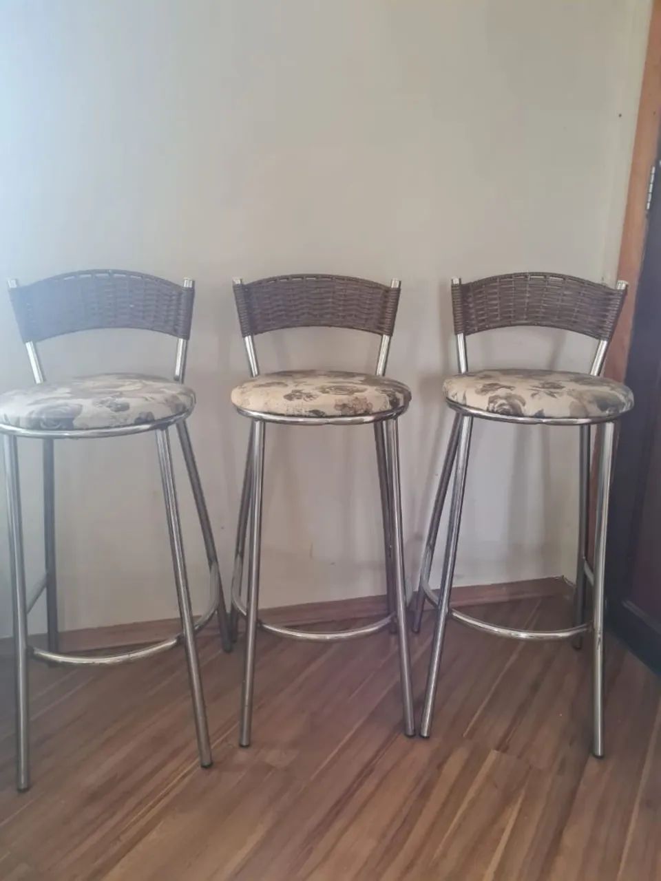 Conjunto 3 banquetas altas