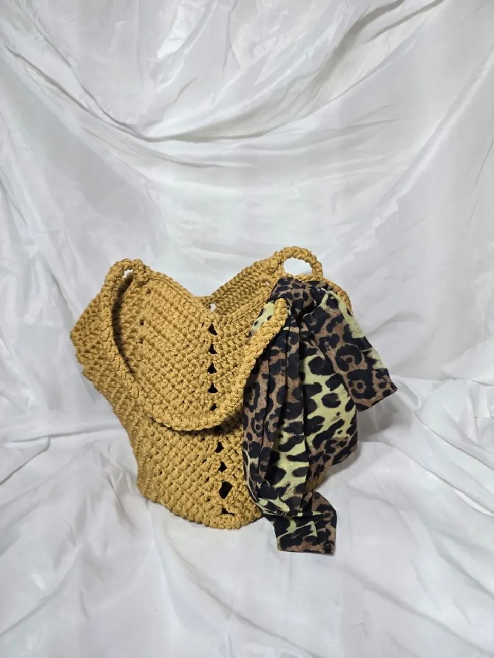bolsa saco em crochê - Foto 2