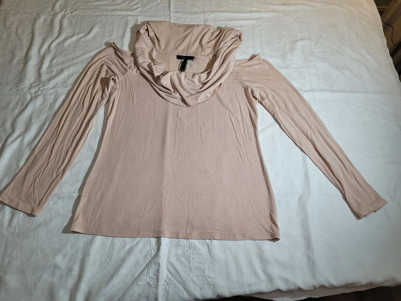 Blusa feminina marca  BCBGMAXAZRIA  - Foto 5
