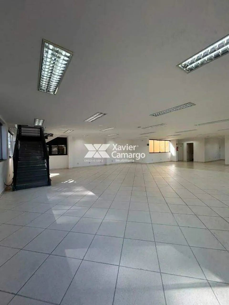Salão comercial com 450m² para locação no Centro - Cordeirópolis/SP