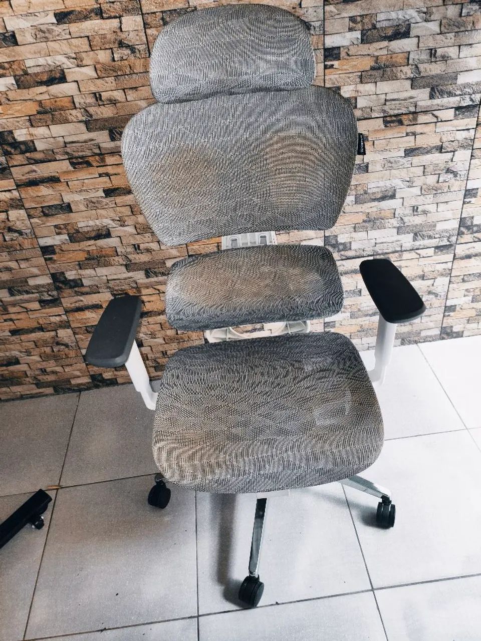 Cadeira de escritório ergonômica executiva sensetup cosy t03