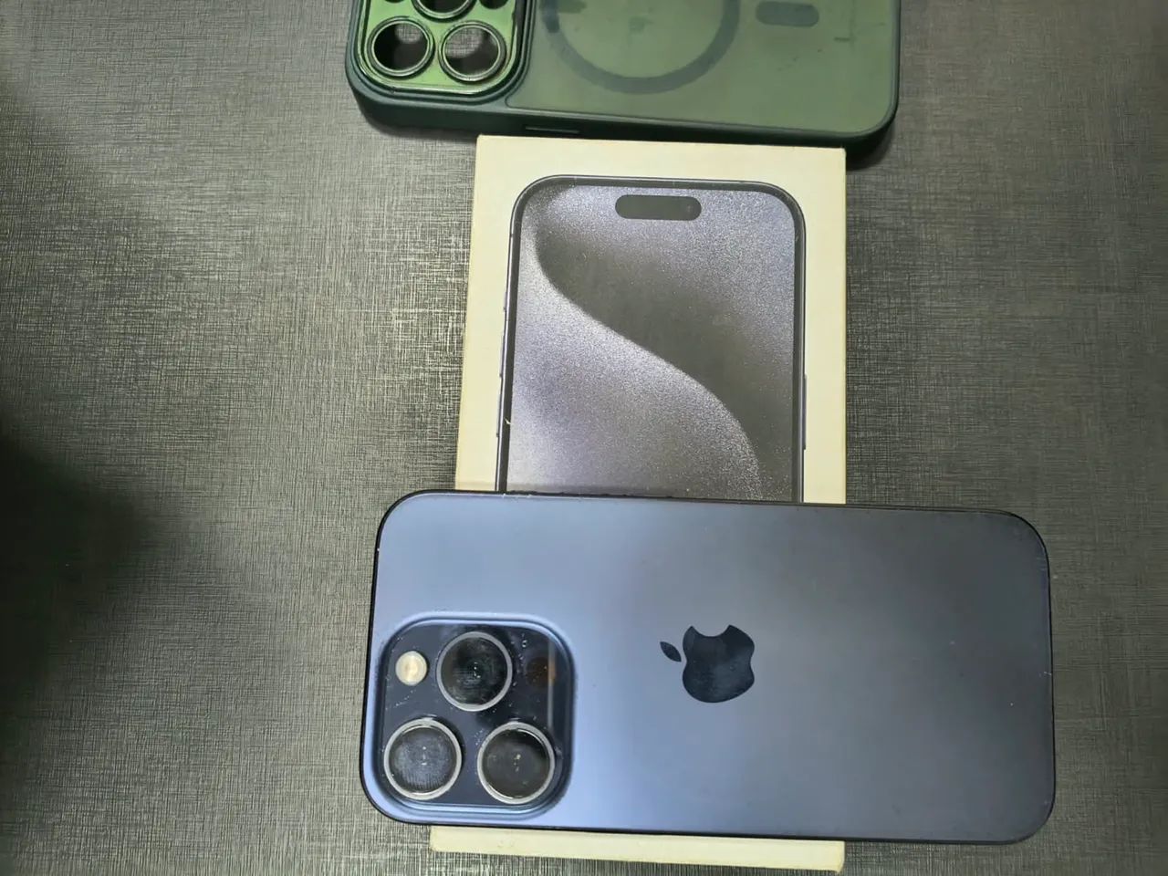 IPHONE 15 PRO 256 GIGAS AZUL SEMI NOVO - Foto 4