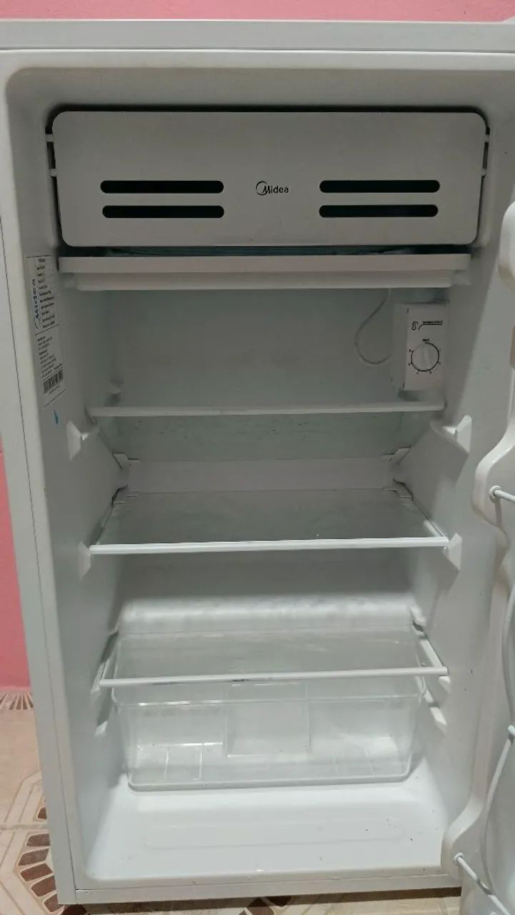 Frigobar Midea Branco 93L - Foto 4