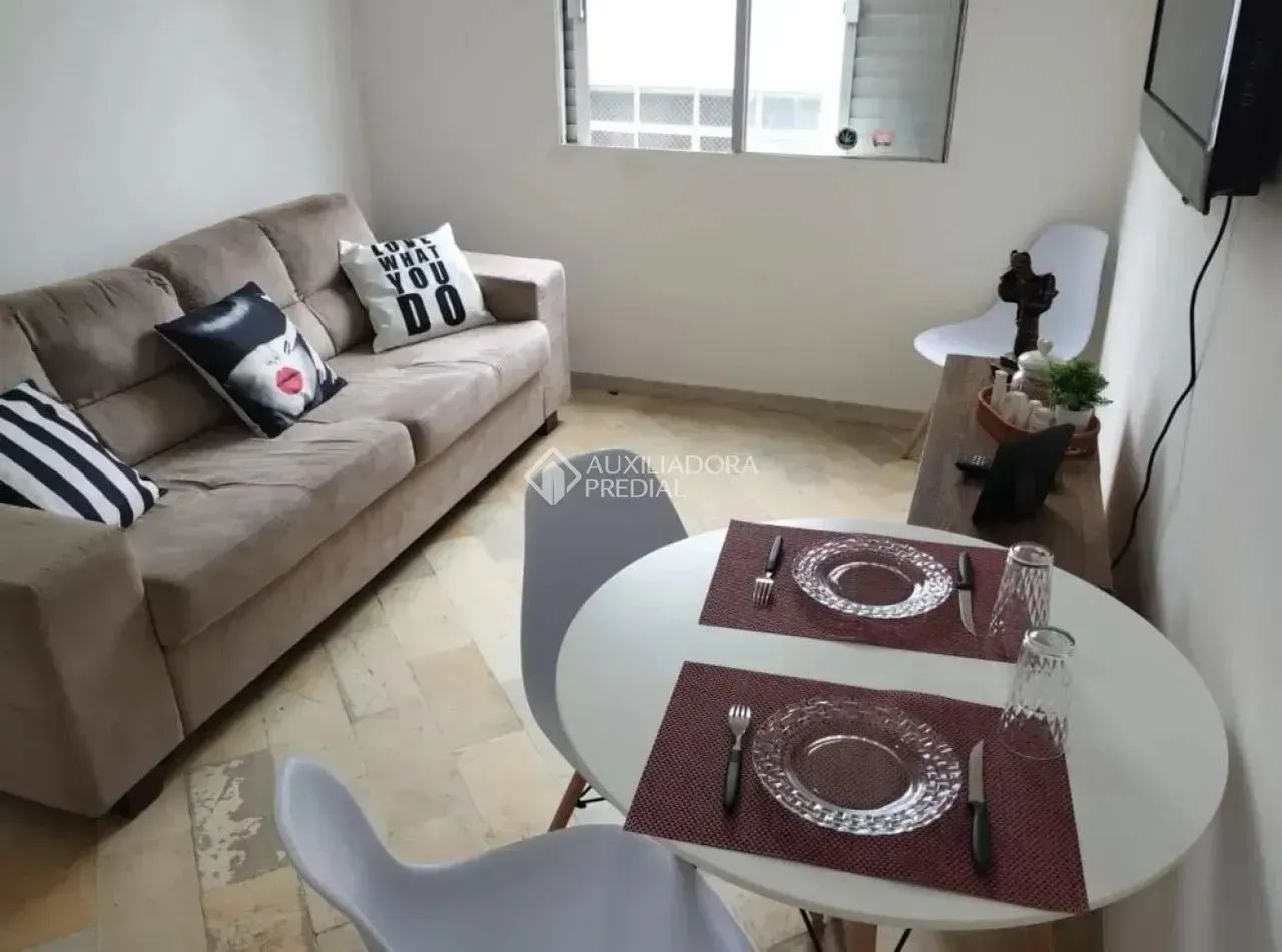 Apartamento mobiliado no Centro de Florianópolis  praticidade e excelente localização - Foto 2