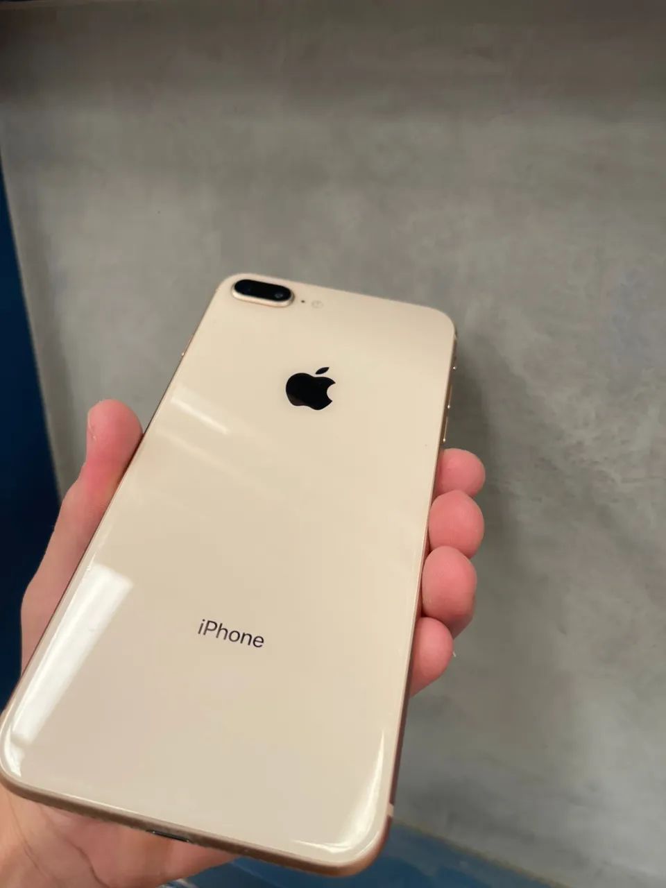 iPhone 8 Plus 