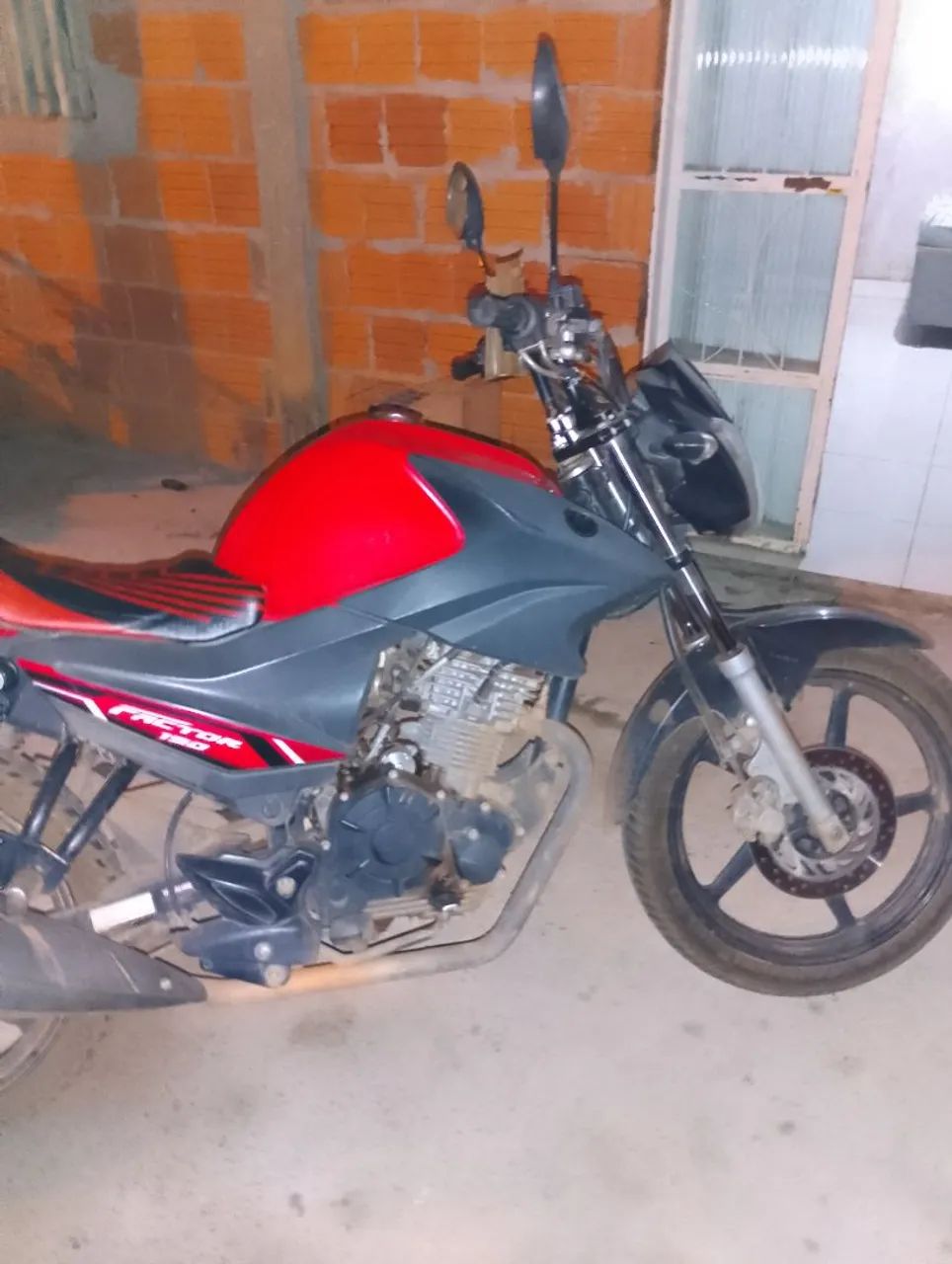 YBR factor vende se - Foto 5