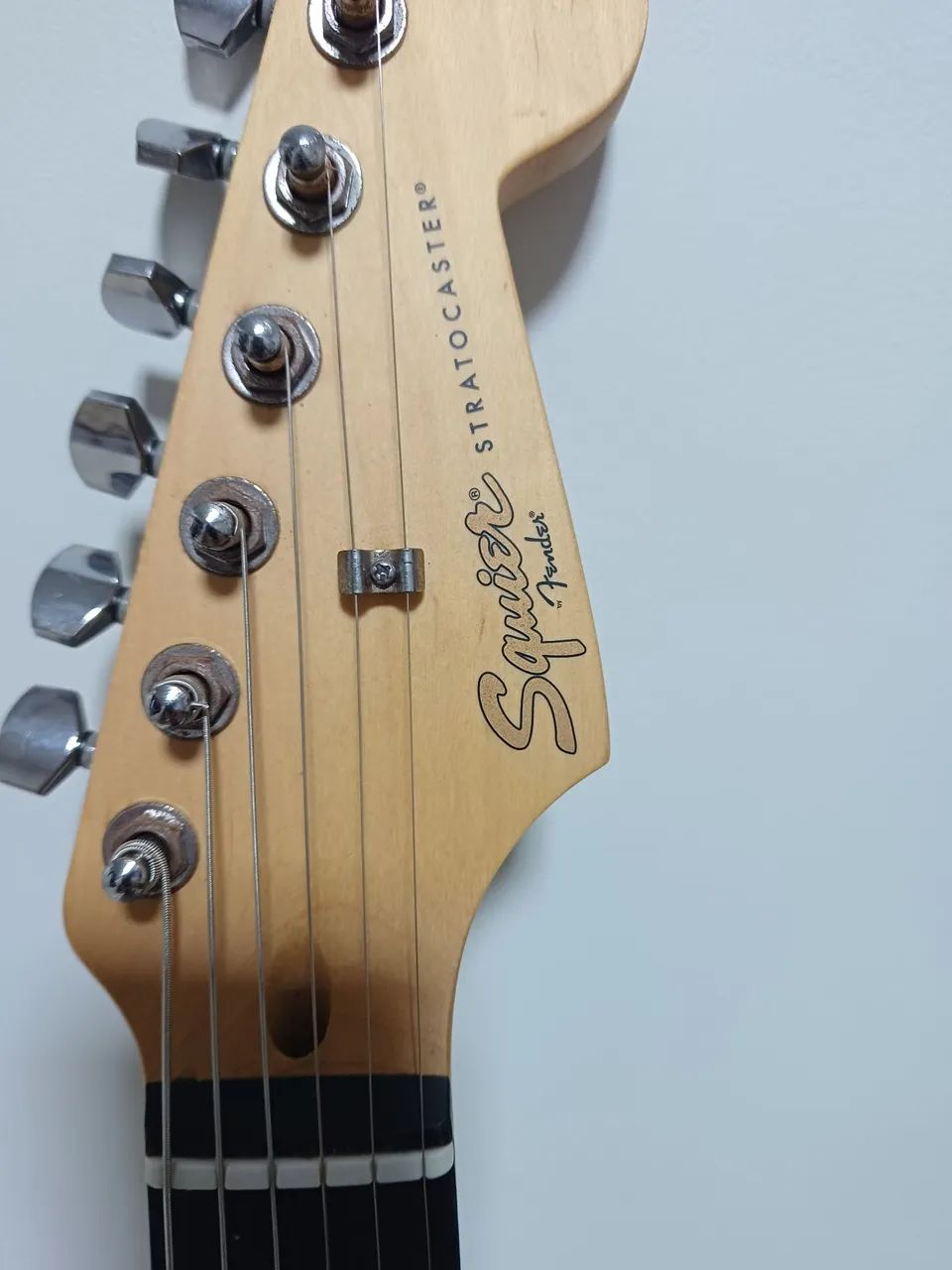 Guitarra squier fender stratocaster  - Foto 2