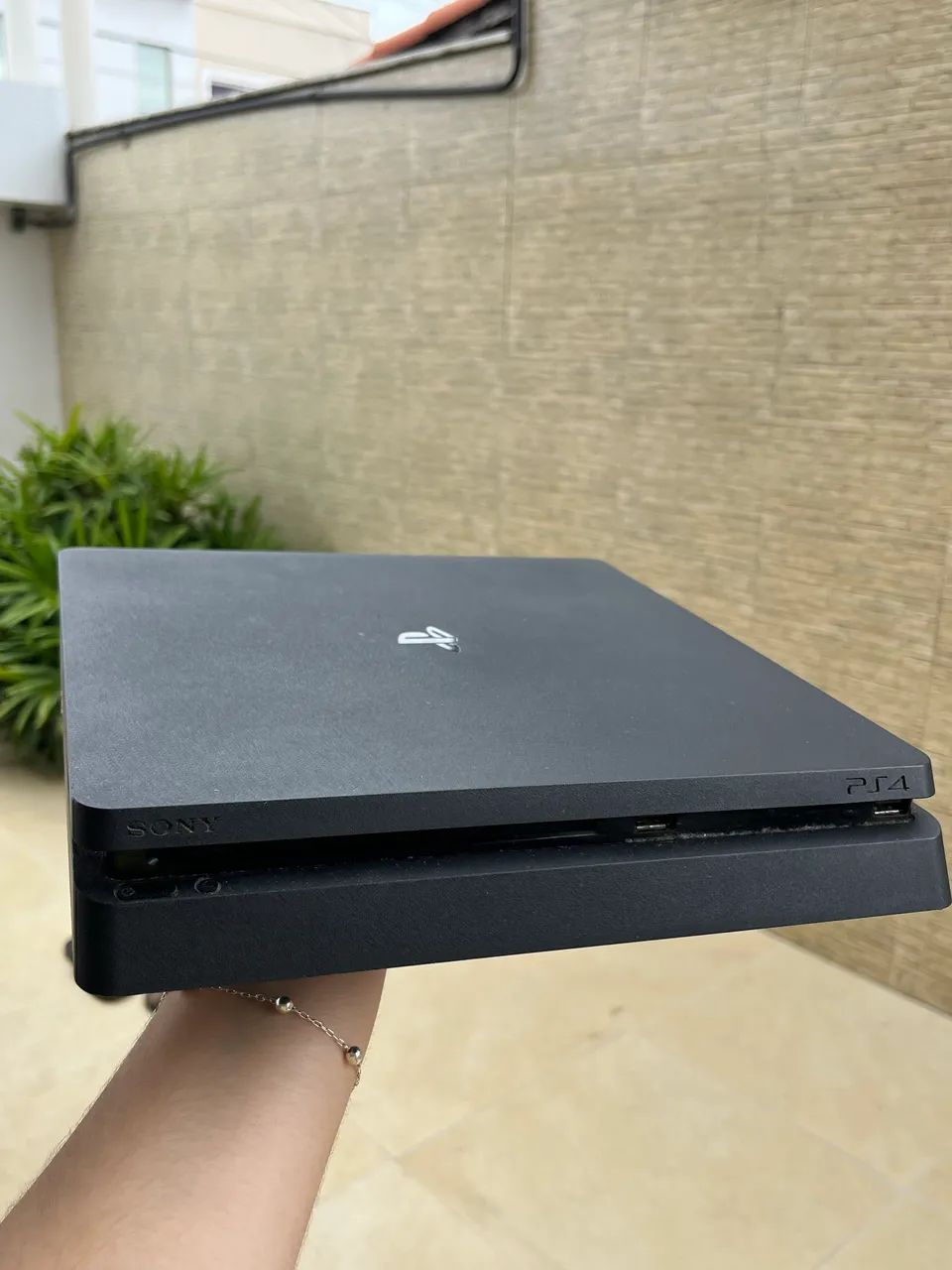 PS4