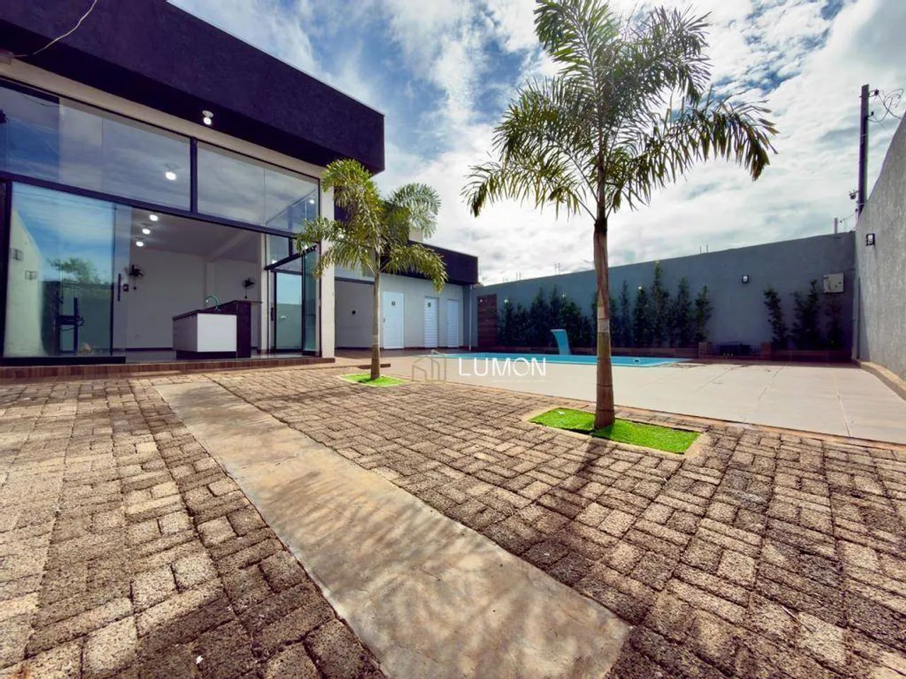 Área com espaço de lazer completo + potencial de construção - Foto 5