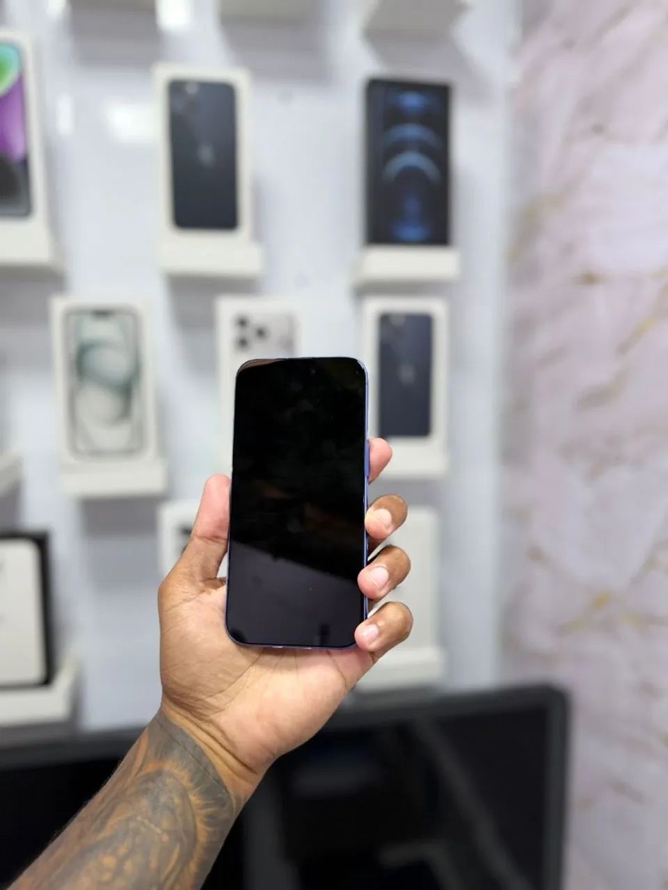 IPHONE 16 128GB AZUL<br>R$ 4.099,00 TOP - Foto 3