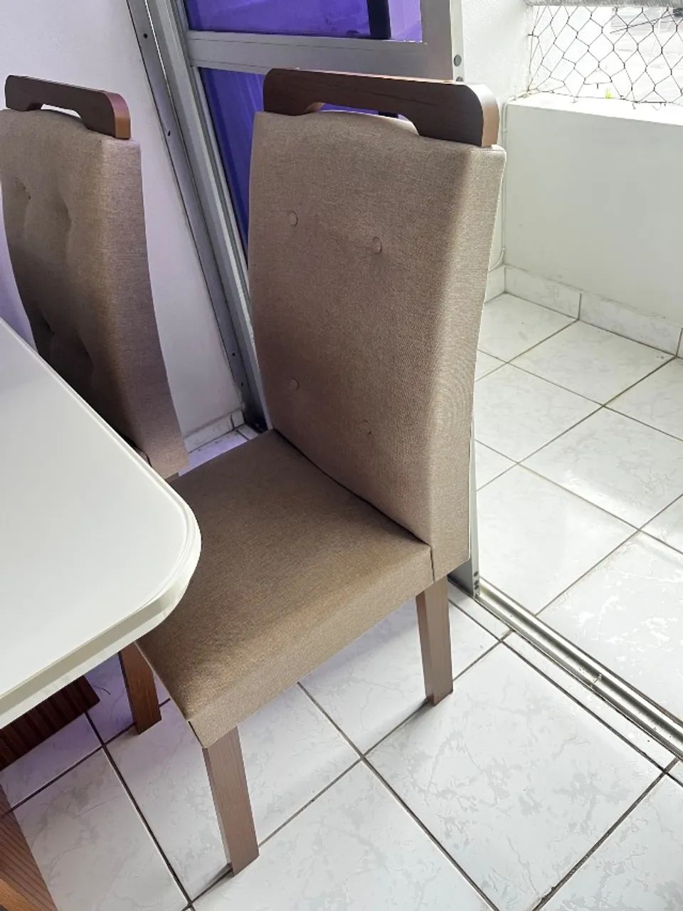 Mesa de jantar com 4 cadeiras  - Foto 3