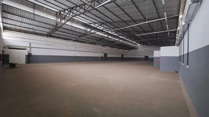 GALPÃO 1.100m² no Distrito Industrial