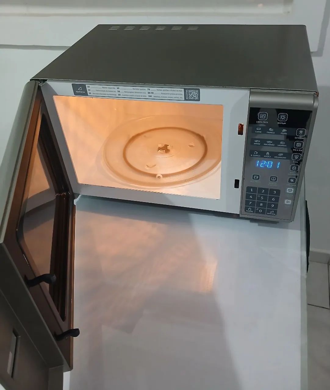 Micro-ondas Electrolux 31L 
