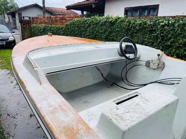 Lancha  e motor  - Foto 4