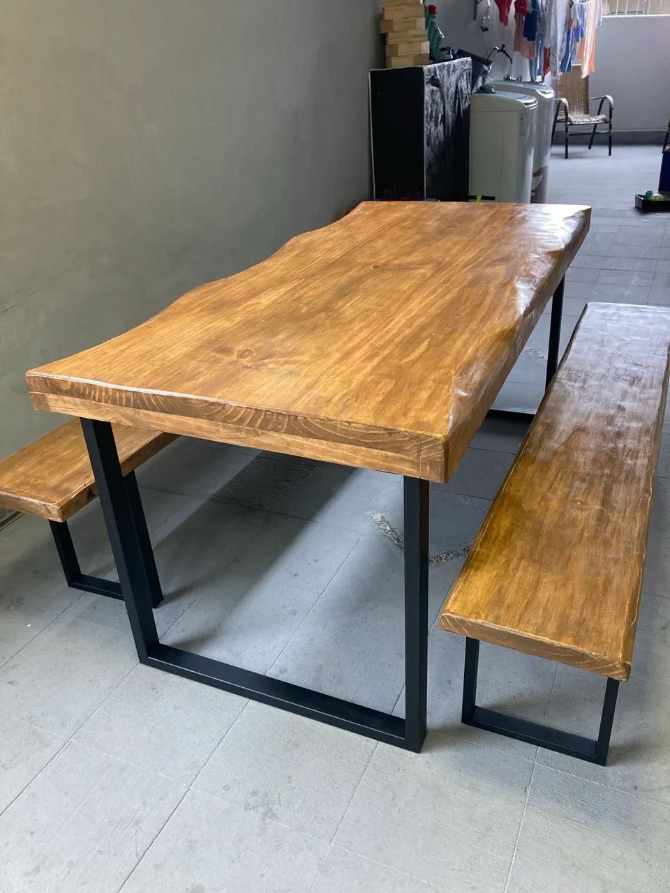 Mesa rústica 