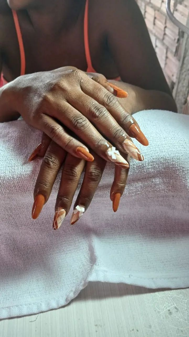 Unhas em gel  - Foto 4