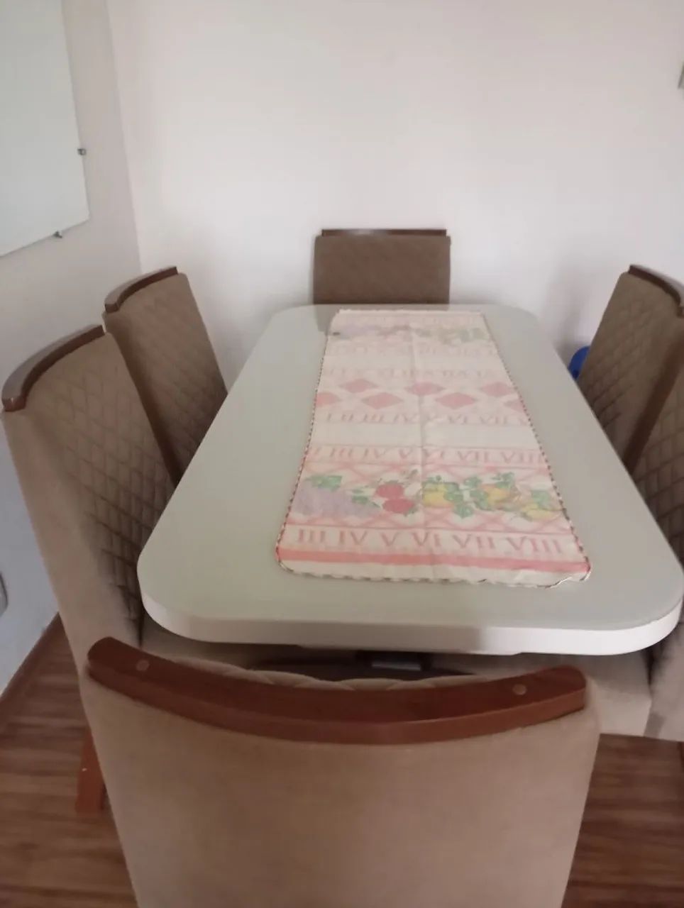 Mesa 6 cadeiras tampo vidro 
