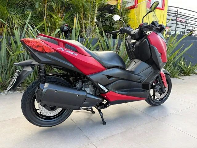 YAMAHA XMAX 250 - Foto 3
