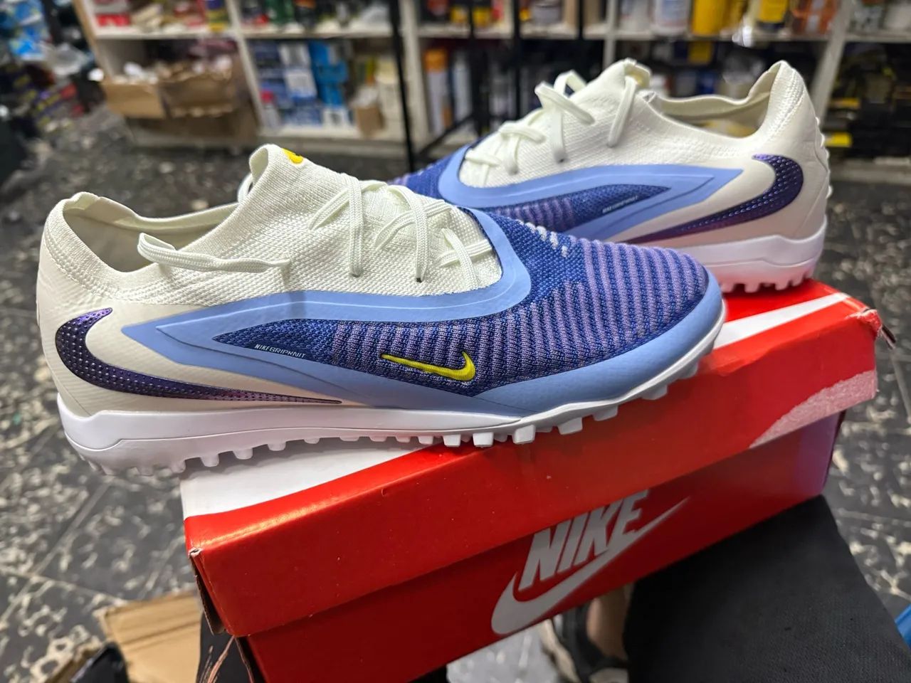 Chuteira Society Nike Elite N41 
