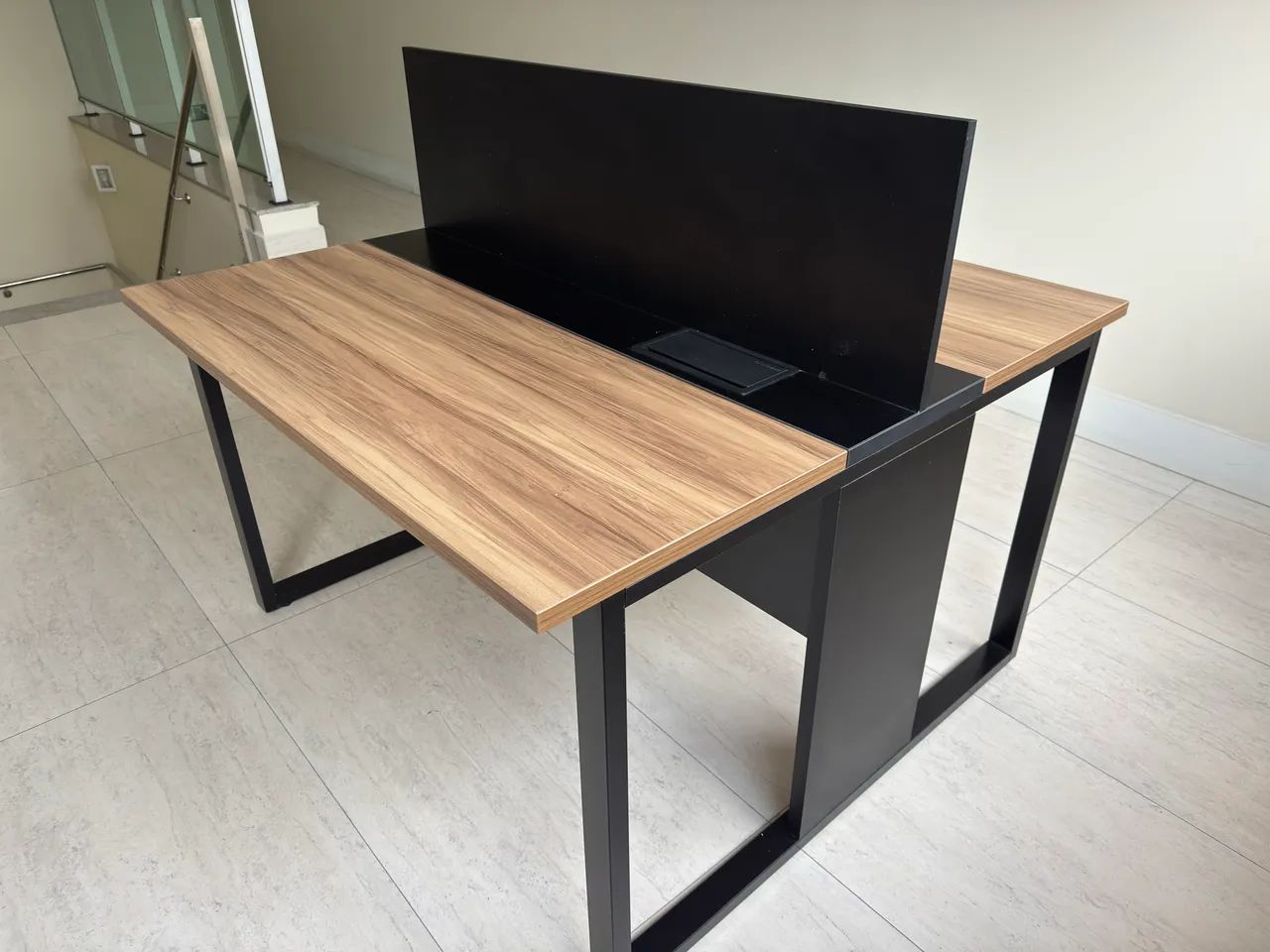 Mesa de escritório para 2 usuários  - Foto 3