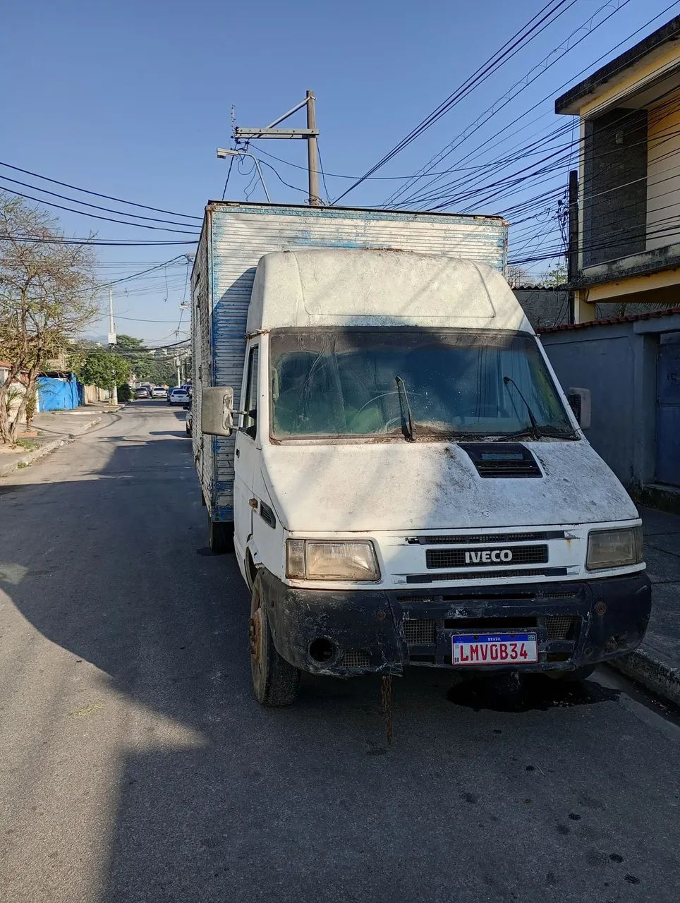 Iveco 4912 Dayle baú  - Foto 3