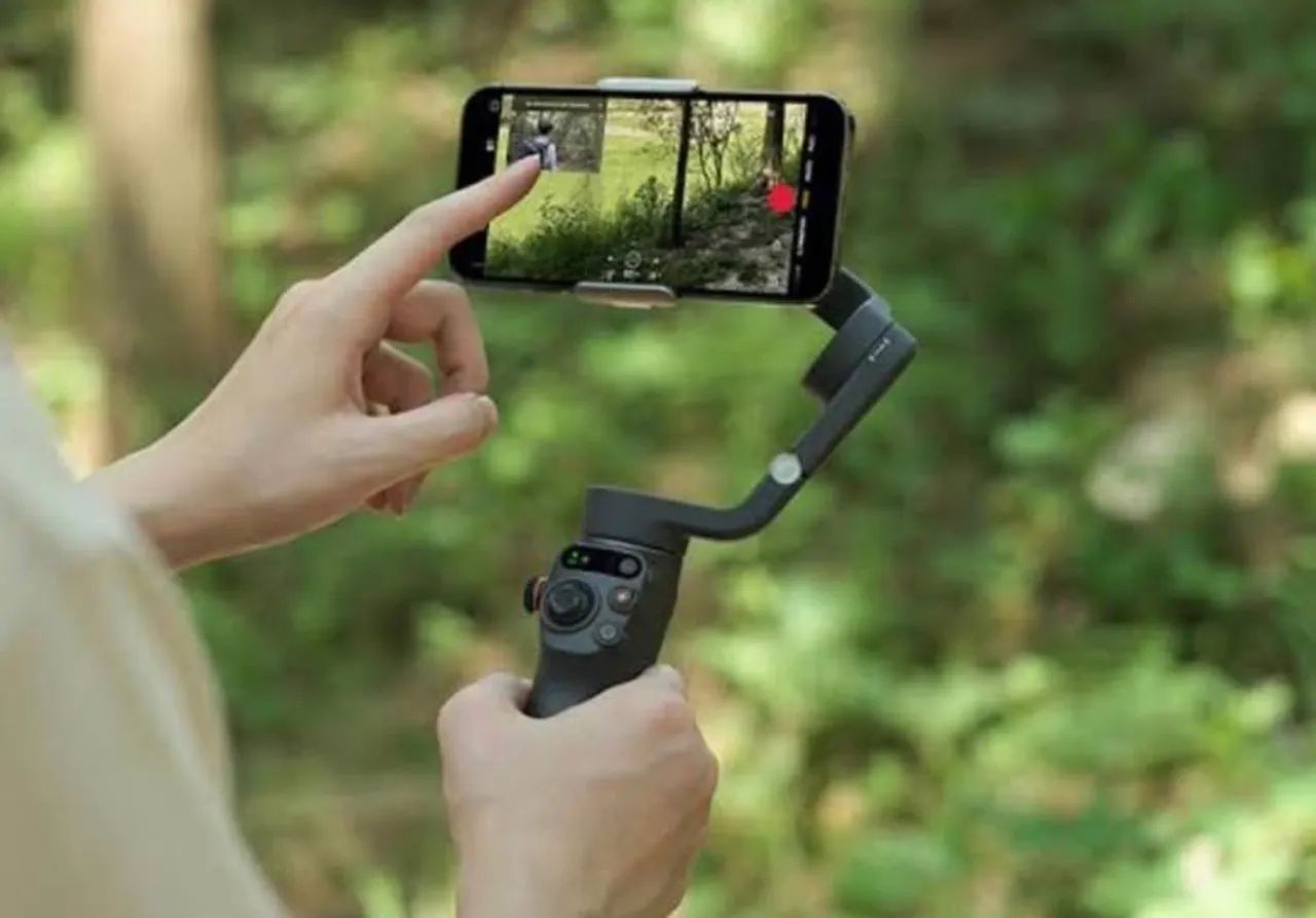 DJI- Gimbal 6 + Case + tripé + iluminação  - Foto 3