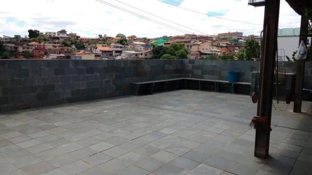 Casa em lote amplo, 3 quartos, quintal, 3 vagas - Foto 15