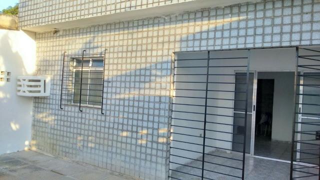 Casa em pau amarelo 2 quartos a 15 munitos do terminal de onibus - Foto 7