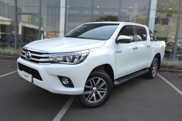 TOYOTA HILUX 2017/2018 2.8 SR 4X4 CD 16V DIESEL 4P AUTOMATICO - Foto 2