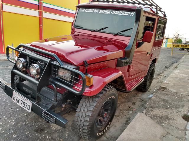 Vendo Toyota Bandeirante 4x4 Jipe 94/95