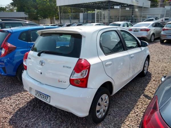 Toyota Etios Hatch XS 1.5L (Flex) - Foto 4