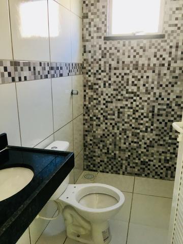 D.P Casa em Pedras com 3 Quartos 100 m da parada de onibus - Foto 4