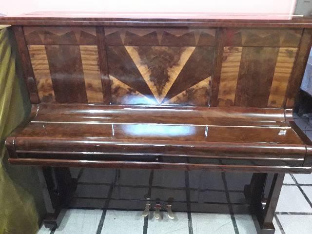 Piano essenfelder exclusivo