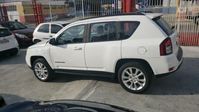 Jeep Compass Sport 2.0 2014 em excelente estado, 4 pneus ok - Foto 6