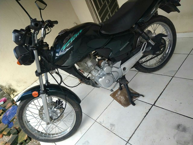 TITAN 125. EM DIAS. R$ 4.700