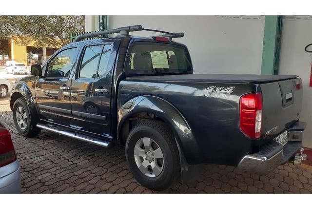 NISSAN FRONTIER 4X4