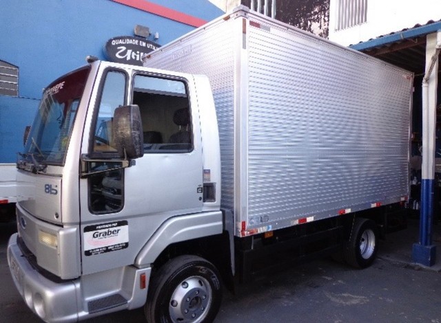 CAMINHÃO FORD CARGO 815 ANO 2011 BAÚ